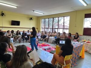 Mês da Educação reúne 3 mil profissionais em Niterói