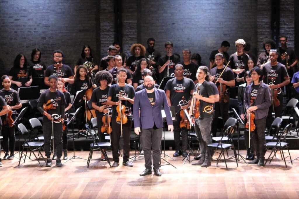 Niterói: Orquestra Aprendiz apresenta espetáculo gratuito no Theatro Municipal