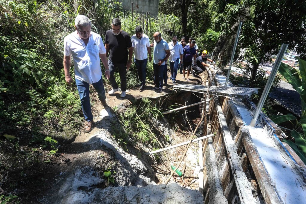 Niterói: Santa Rosa recebe obras de contenção de encostas