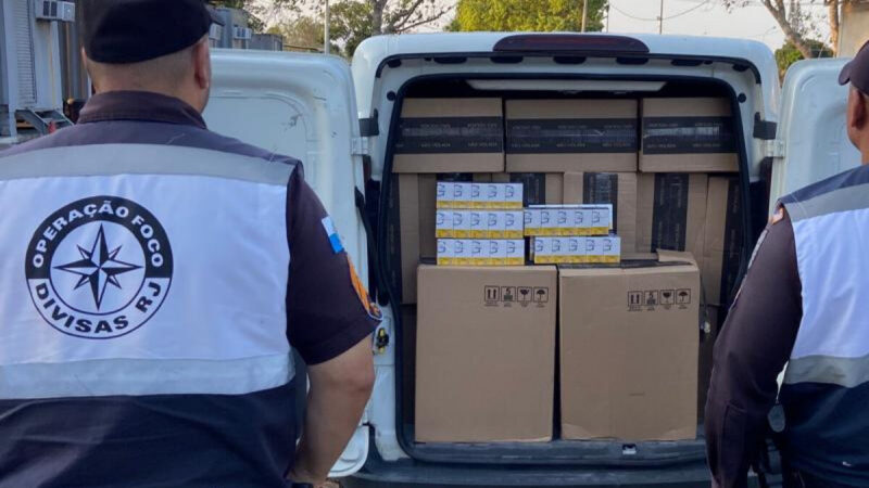 Operação Foco Divisas apreende 18 mil maços de cigarros