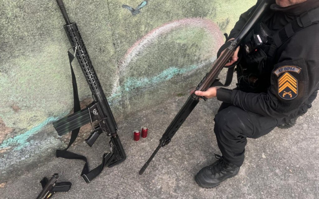 Operação no Morro do Juramento resulta em prisões