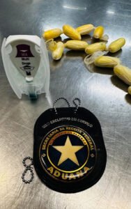 Receita Federal apreende cocaína no Aeroporto do Galeão