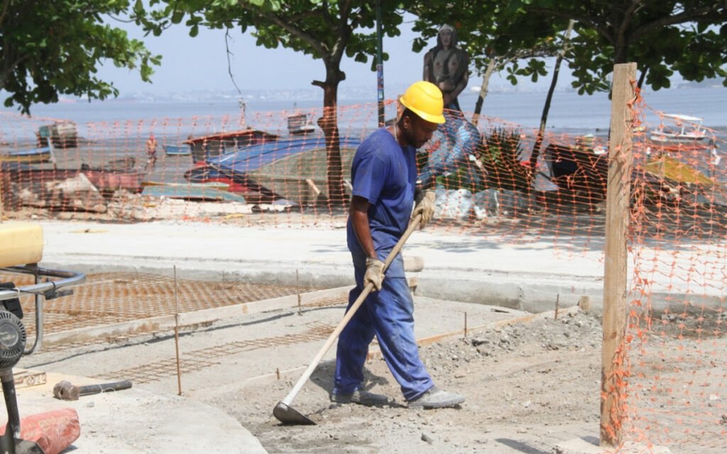 São Gonçalo: Praia das Pedrinhas vai ganhar travessia de pedestres