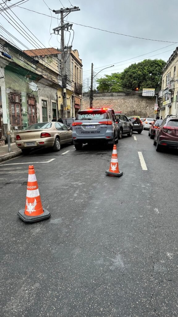 Suspeito morto após confronto com PMs na Cidade Nova