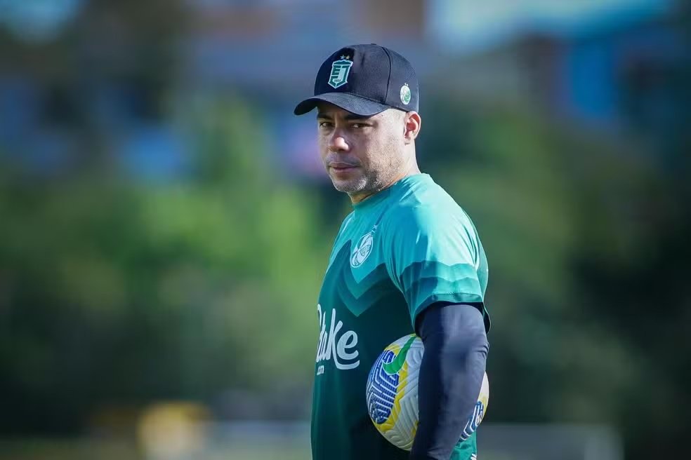 Técnico do Juventude é demitido após derrota para o Flamengo