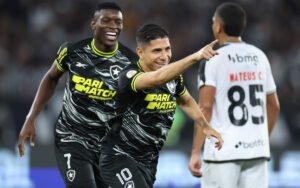 Botafogo amplia liderança com vitória sobre o Vasco