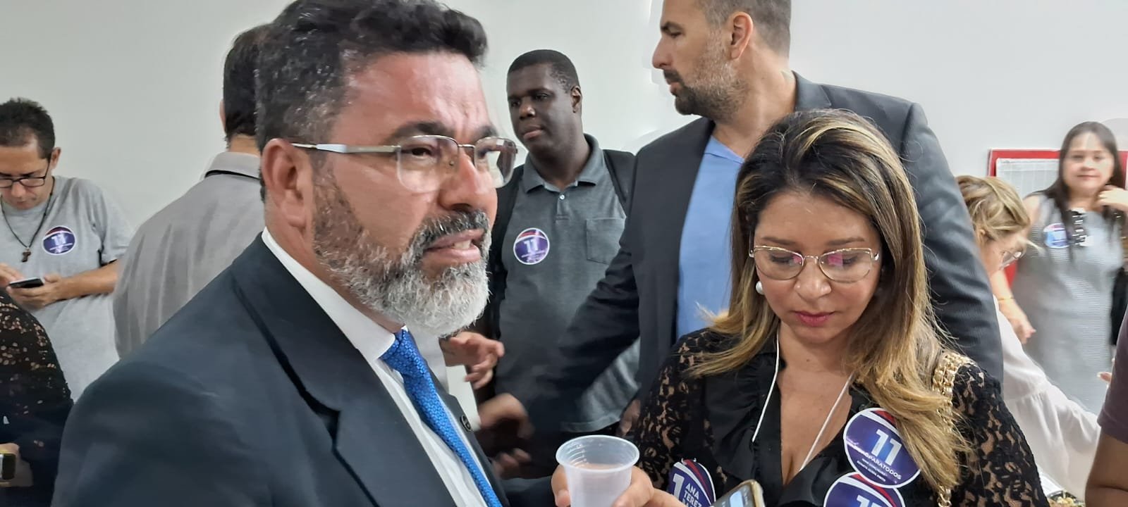 Ivan Gonçalves reuniu apoiadores em seu comitê de campanha para aguardar o resultado da apuração da eleição da OAB | André Freitas/Folha do Leste