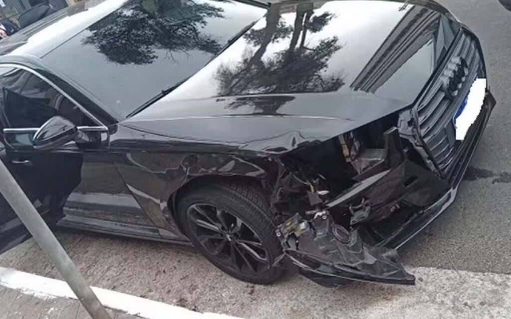 Jogadora do Corinthians bate carro atropela mulher e tenta fugir do local