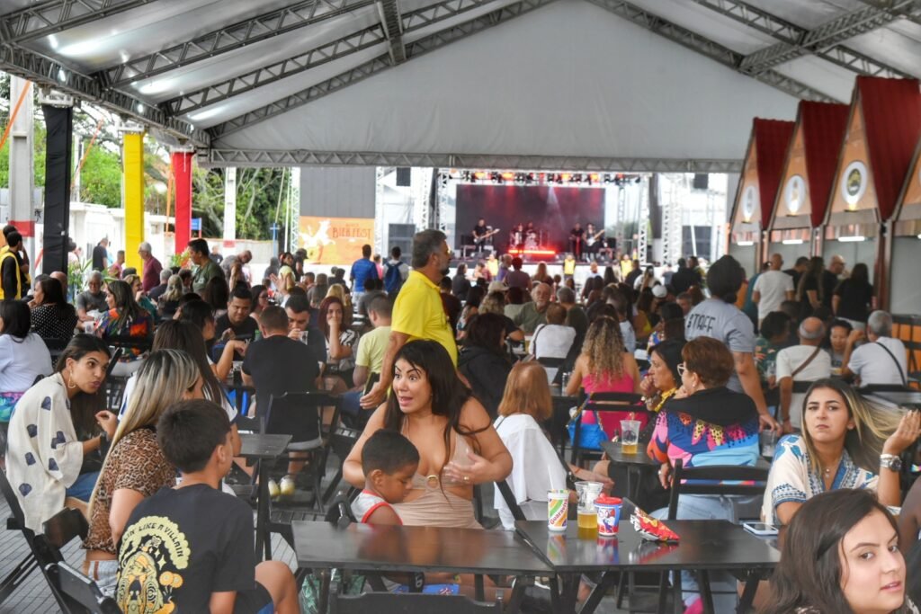 Maricá: Festival Art&Bier agita Itaipuaçu até domingo