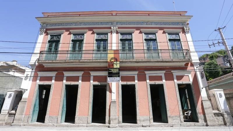 Niterói: Museu Janete Costa celebra cultura afro-brasileira