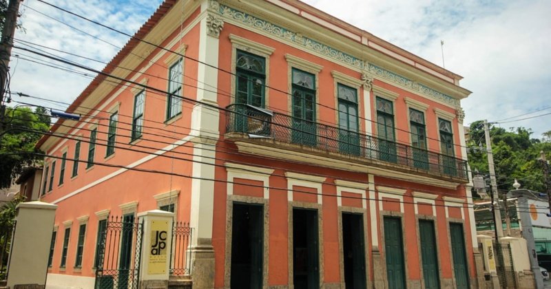 Niterói: Museu Janete Costa celebra cultura afro-brasileira