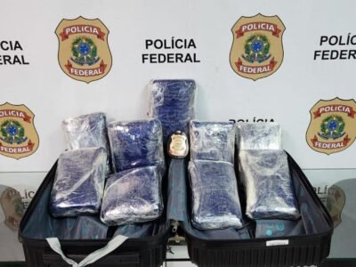 PF prende dois homens com 12kg de maconha no Galeão