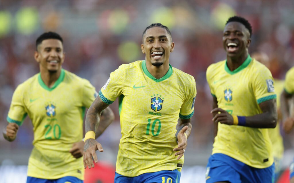 Raphinha se destaca nas Eliminatórias pela Seleção Brasileira