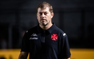 Vasco acende alerta após derrota para Fortaleza