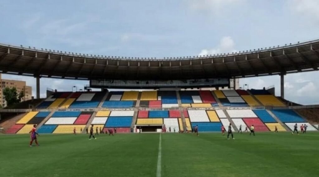 Vasco adia reforma de São Januário e busca nova casa para 2025