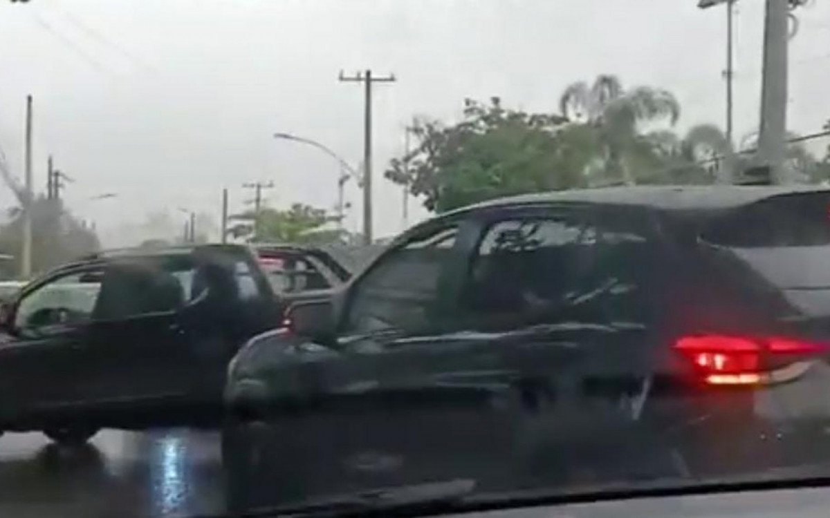 Arrastão em Vicente de Carvalho gera pânico na Avenida Martin Luther King