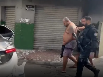 Operação na Maré deixa dois mortos, três presos e apreensões de armas, drogas e veículos no Complexo, Rio de Janeiro.