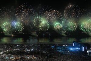 Réveillon 2025: Rio promete realizar a maior virada do mundo em Copacabana