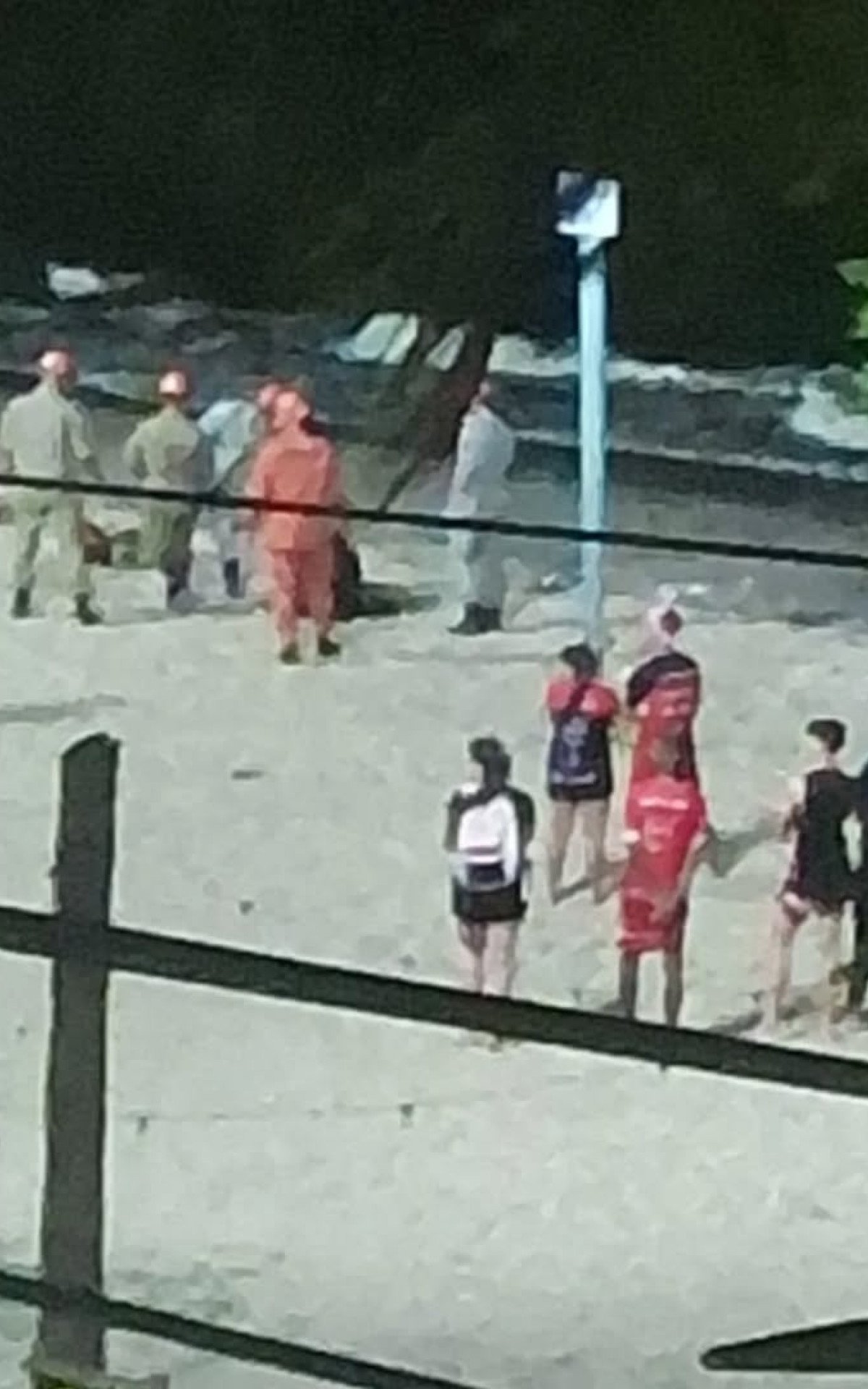 Corpo encontrado em praia na Ilha do Governador