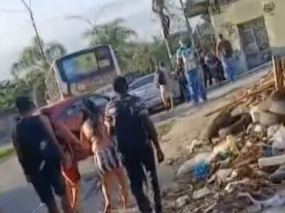 Criminosos sequestram ônibus em Duque de Caxias durante operação policial