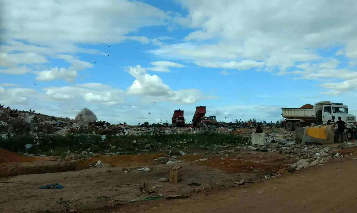 Gestão de resíduos no Brasil ainda enfrenta desafios em 2023