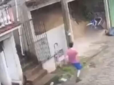 Homem ataca e esfaqueia ex-namorada em Petrópolis - Vídeo