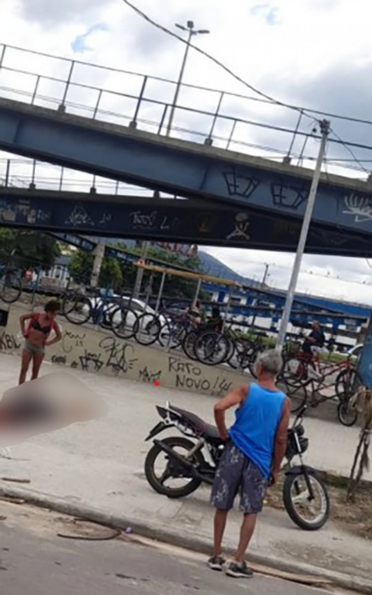 Homem é morto a tiros na Avenida Brasil