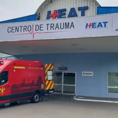 Fachada do Hospital Estadual Alberto Torres, onde vítimas foram internadas após noite violenta