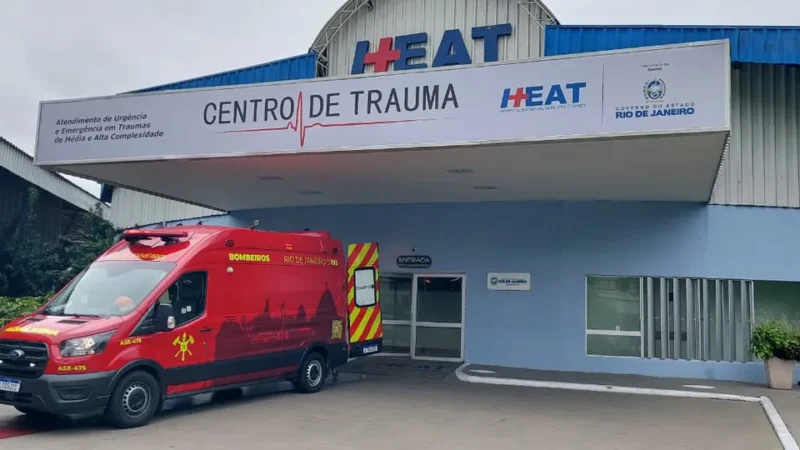 Fachada do Hospital Estadual Alberto Torres, onde vítimas foram internadas após noite violenta