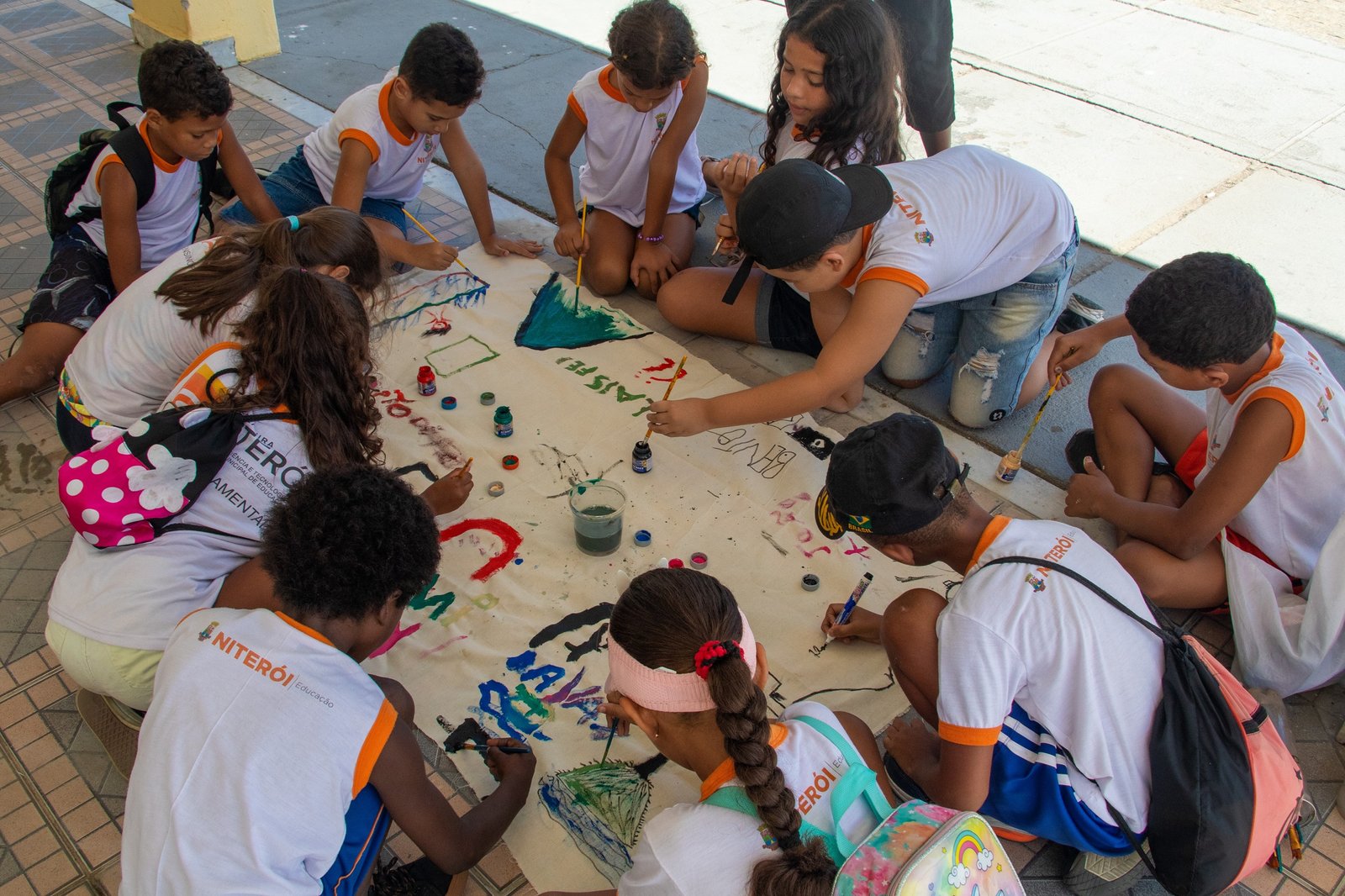 Projeto de Educação Ambiental em Jurujuba transforma aprendizado de crianças de Niterói