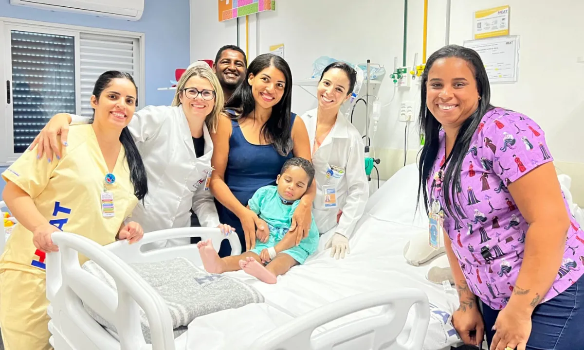 Menino de 2 anos recebe alta após tratamento de afogamento em São Gonçalo - Vídeo