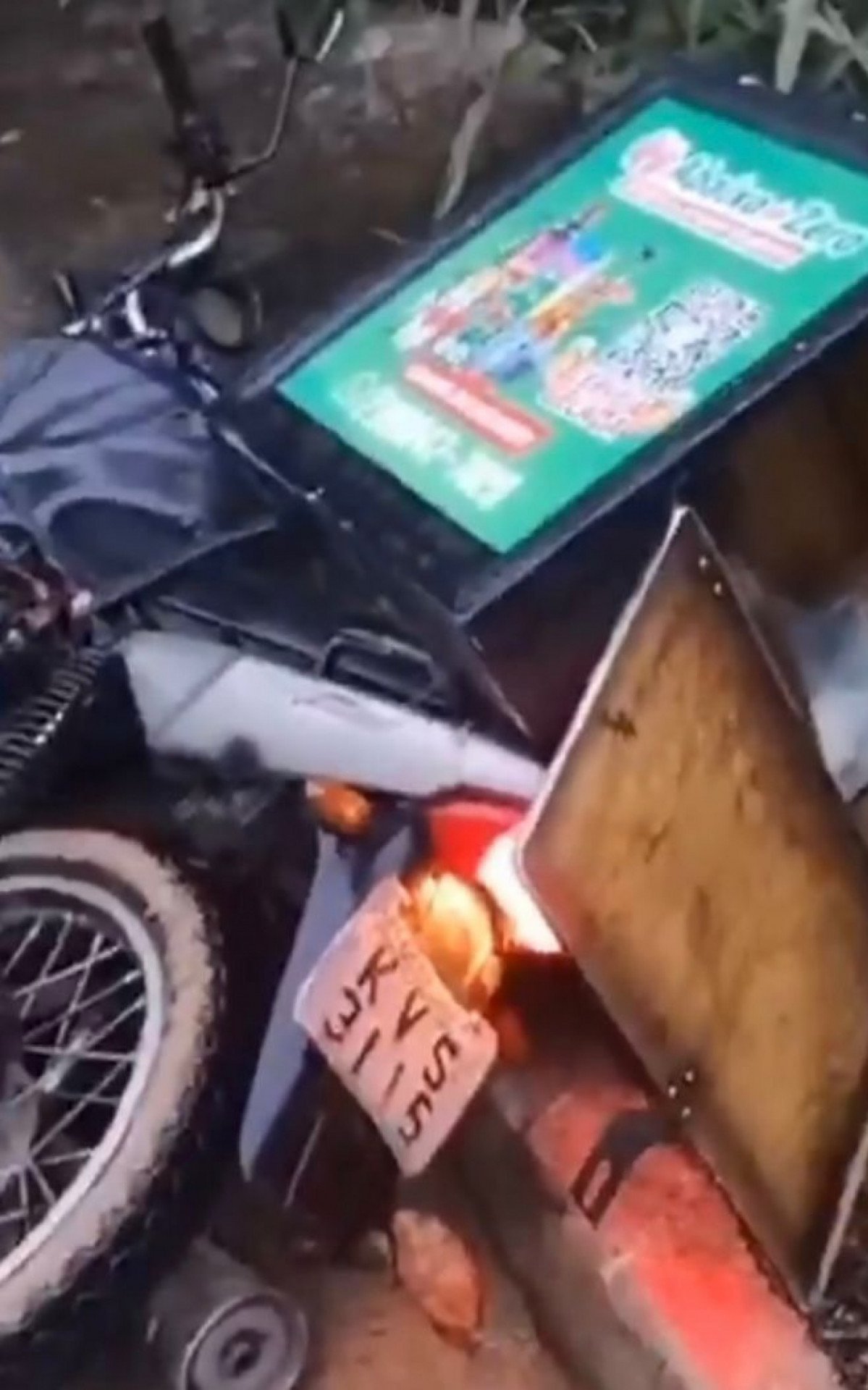 Motoboy é encontrado morto em Nova Iguaçu e choca moradores
