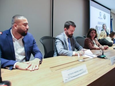 Niterói: Octávio Ribeiro recebe medalha "Amigos do Degase"