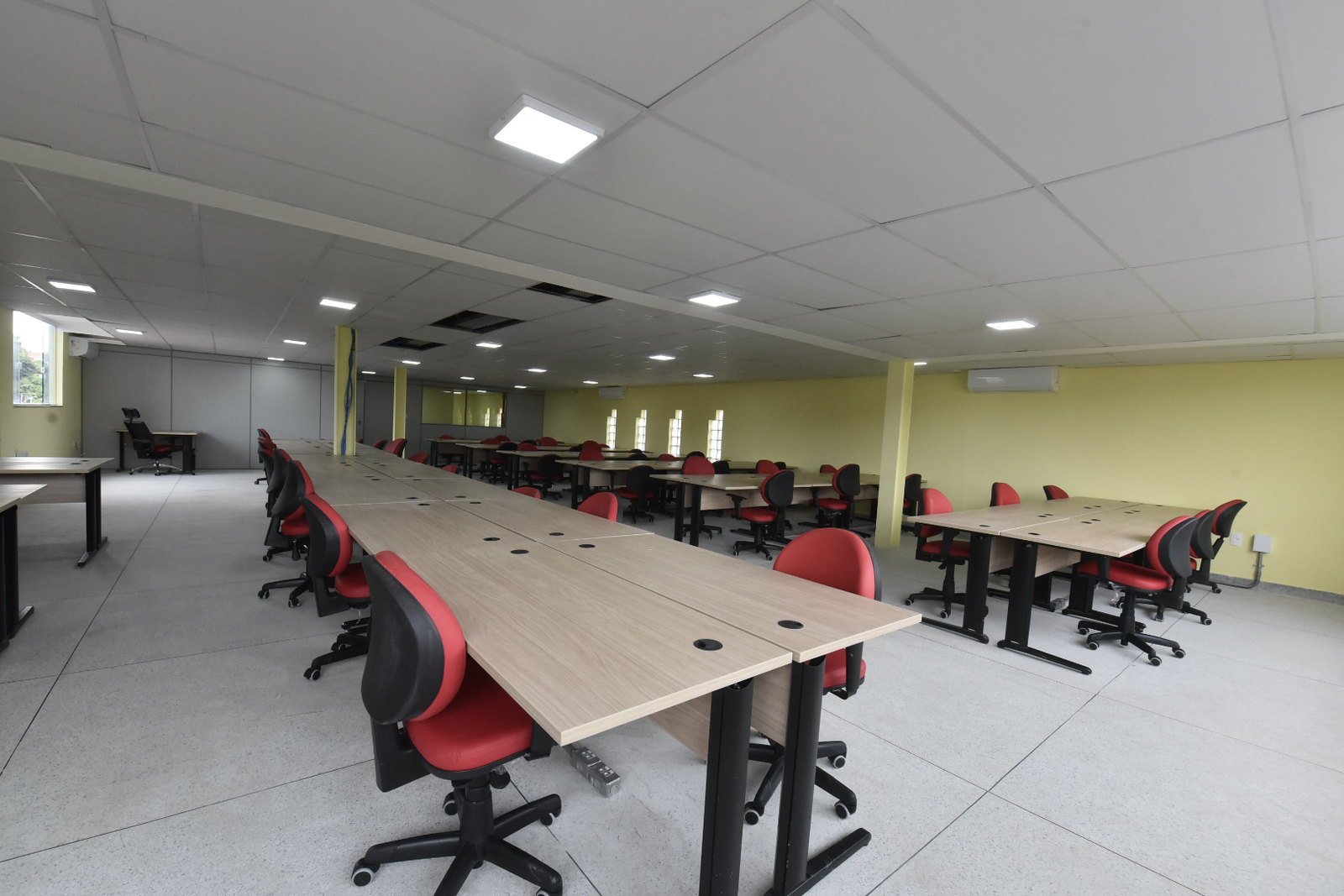 Nova sede da Secretaria de Educação em Maricá é inaugurada