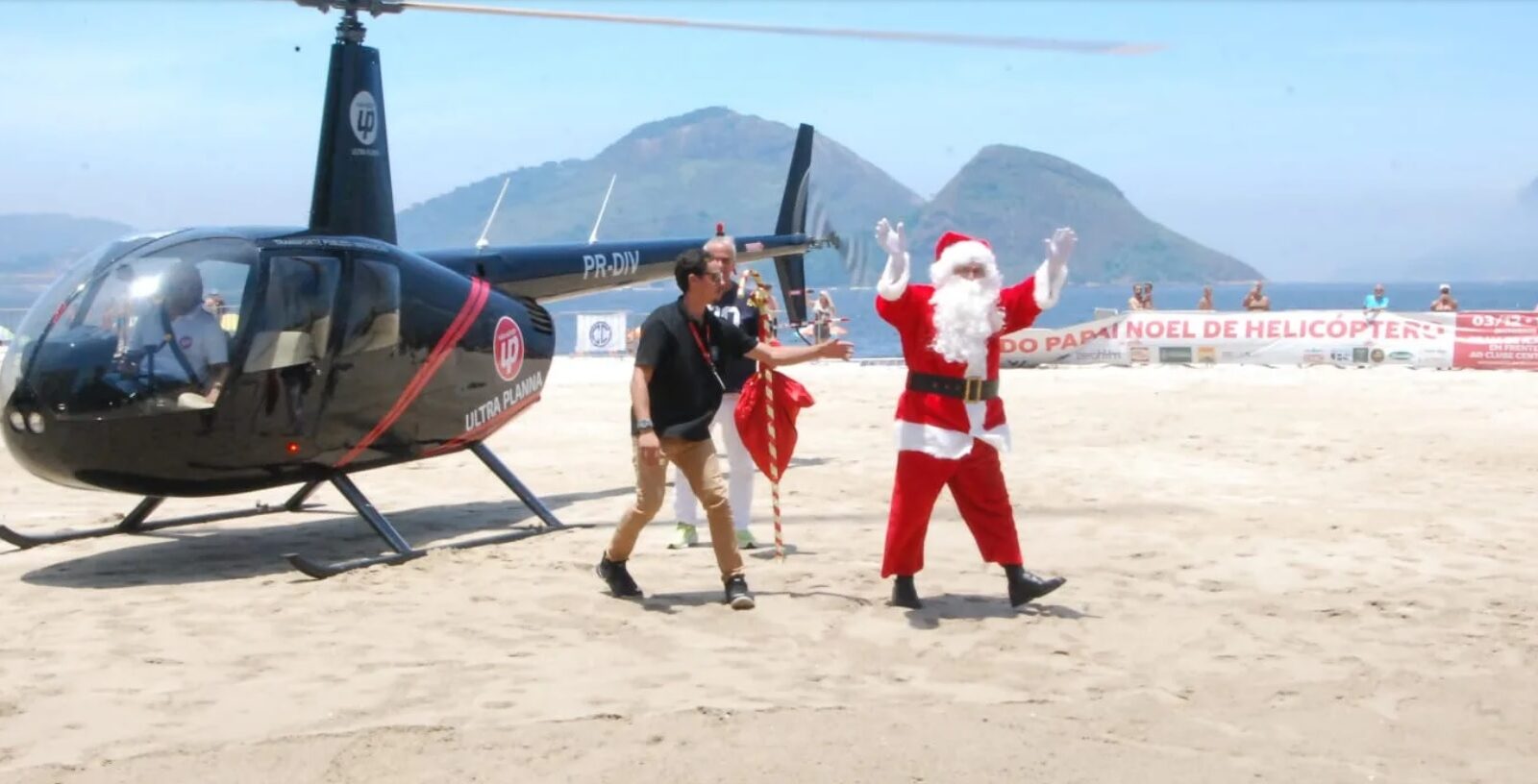 Papai Noel chegará de helicóptero na Praia de Icaraí neste domingo
