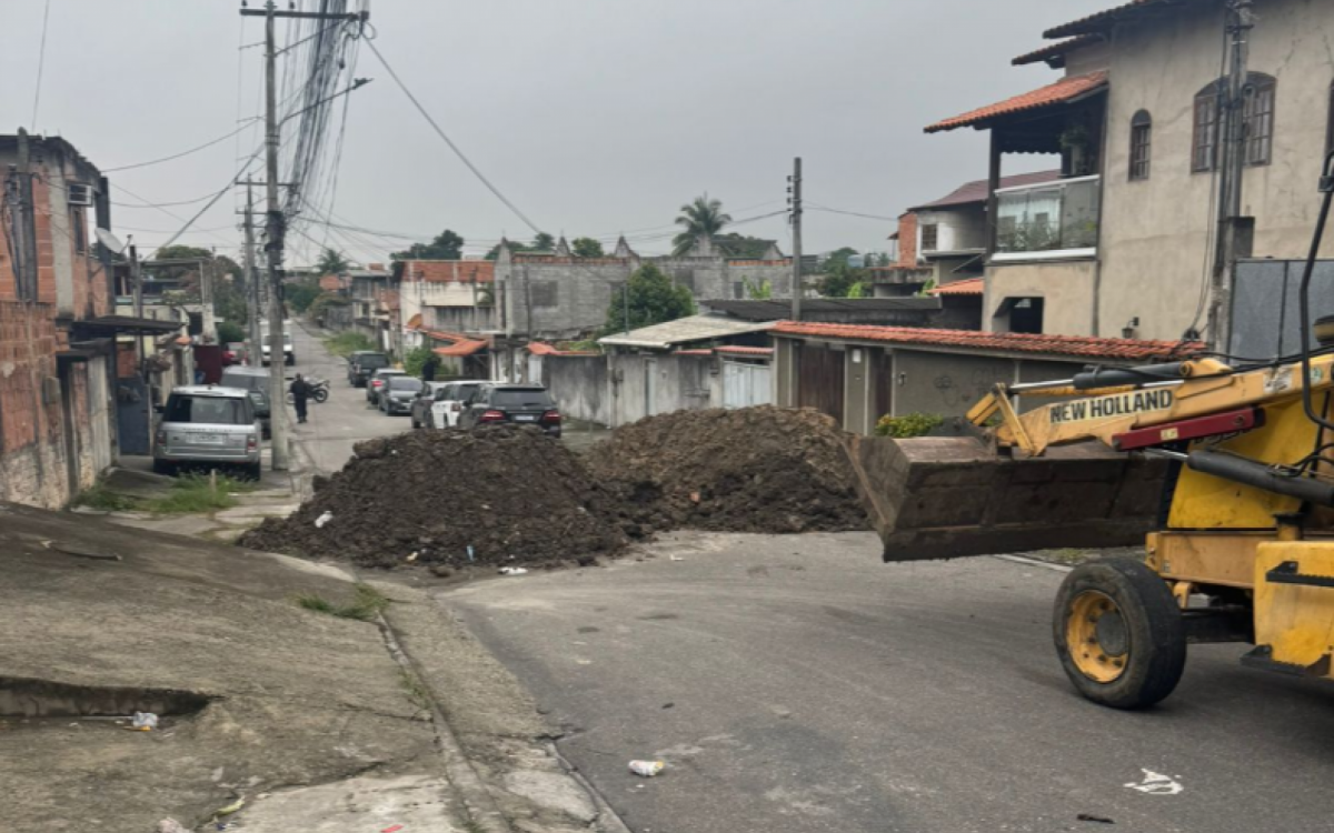 Polícia Militar retira barricadas em comunidades de São Gonçalo