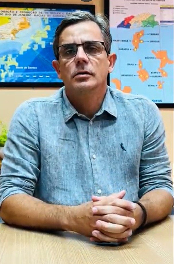 Prefeito Fabiano Horta anuncia que Árvore de Natal não será remontada