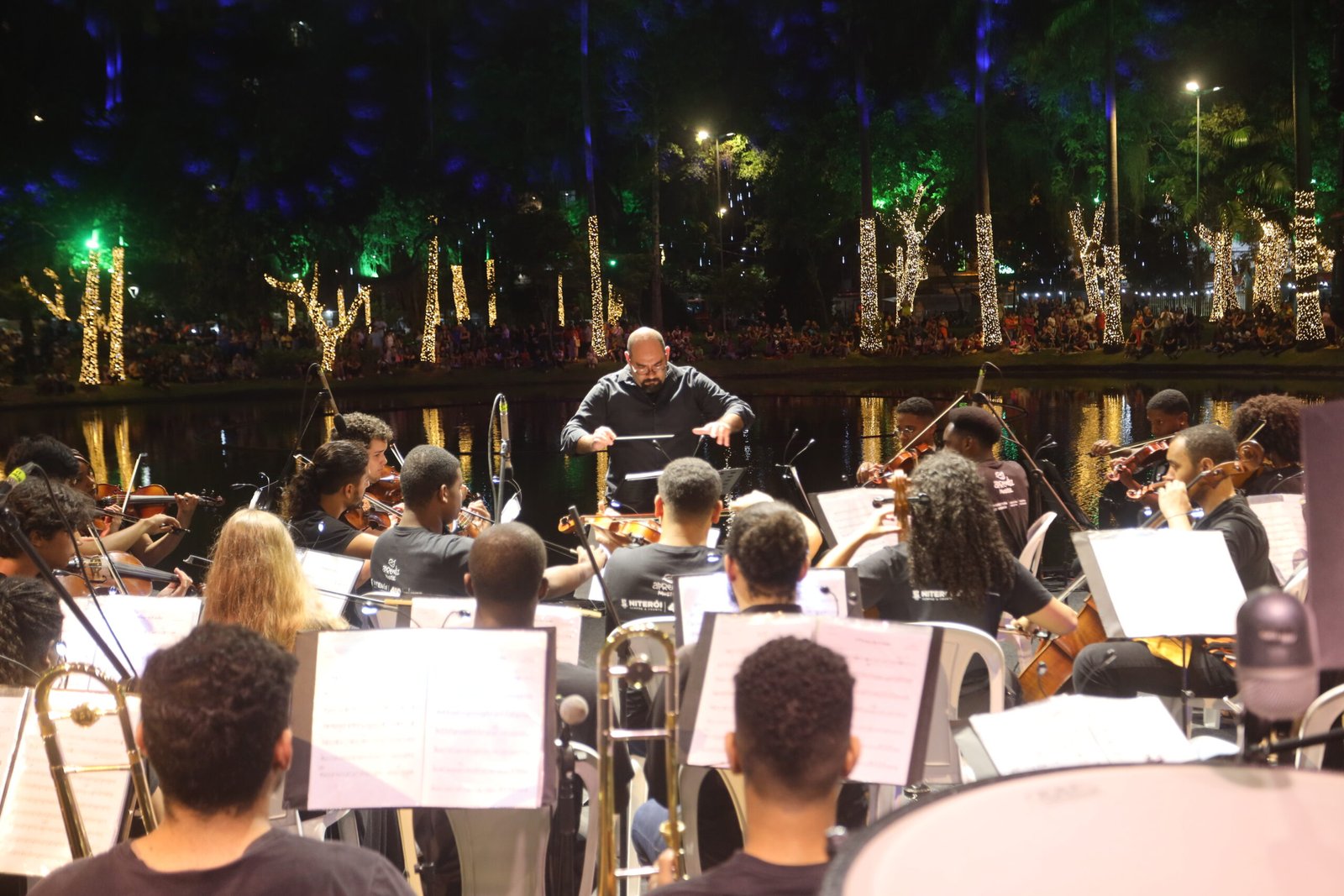 Programação Natalina em Niterói transforma o Campo de São Bento