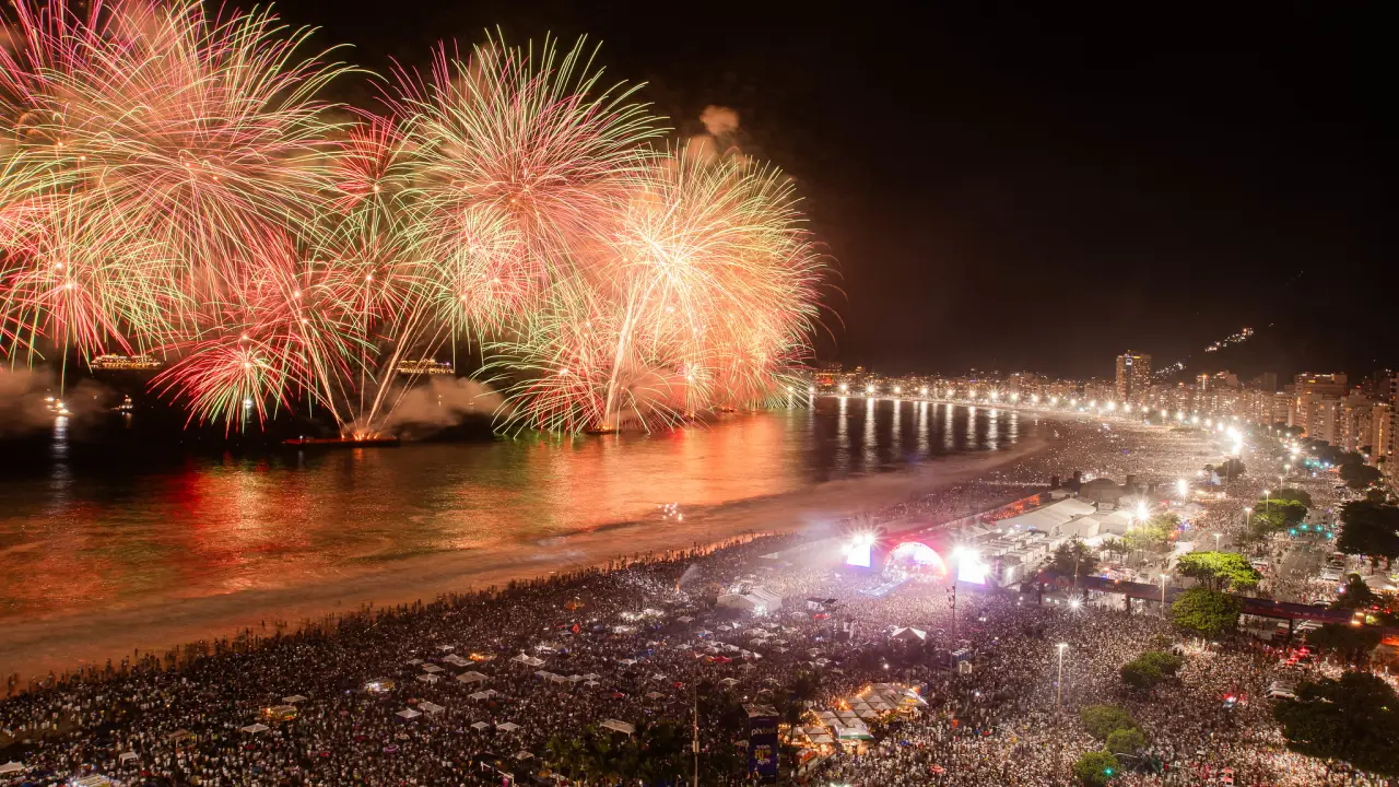 Réveillon 2025 no Rio deve atrair 5 milhões de pessoas