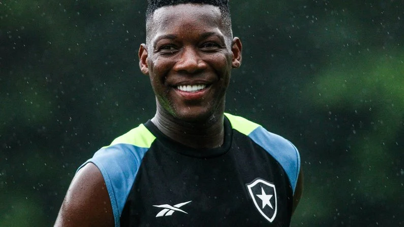 Botafogo divulga lista de jogadores relacionados para estreia no Carioca 2025 | Arthur Barreto/Botafogo FR