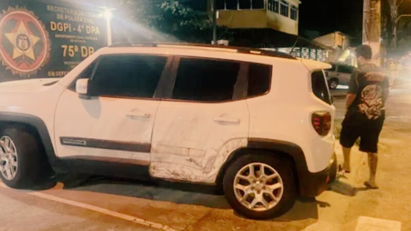 Pânico na RJ-100: Motorista é rendido por bandidos armados, mas PM recupera Jeep Renegade roubado em fuga eletrizante