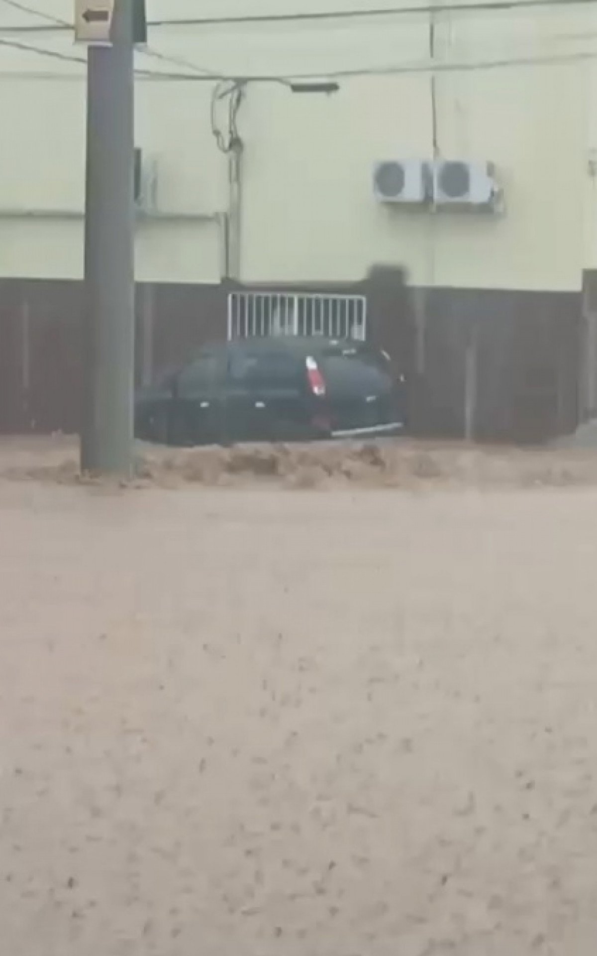 Chuva intensa causa transtornos no Rio e Baixada Fluminense - Vídeo