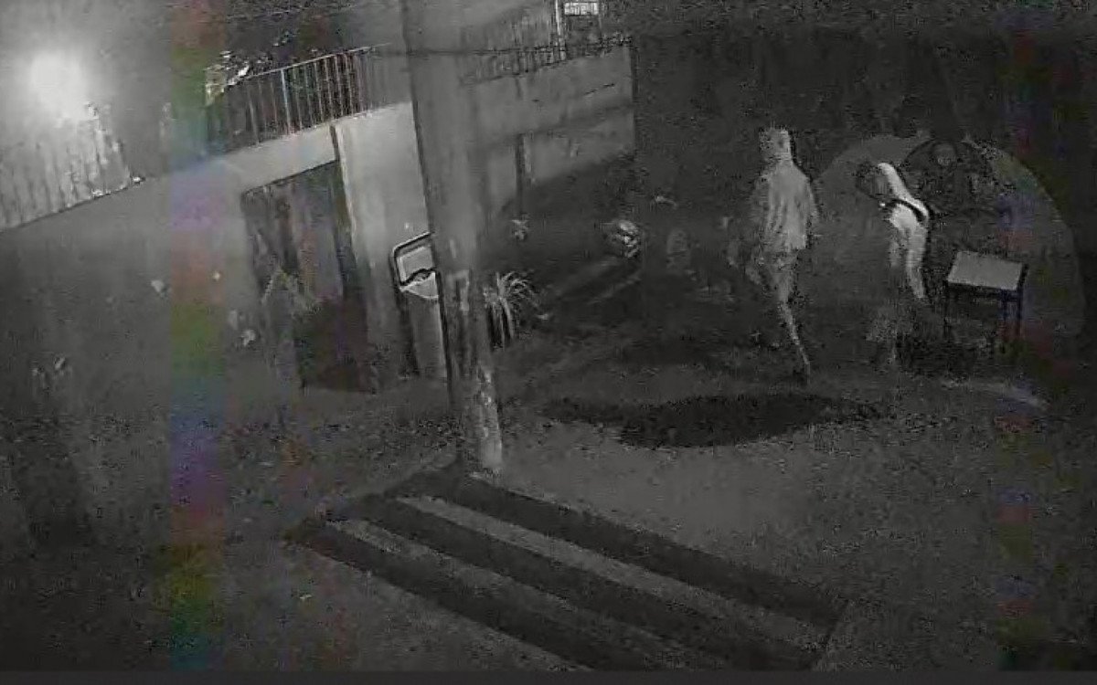 Criminosos invadem escola em Anchieta e furtam equipamentos e alimentos