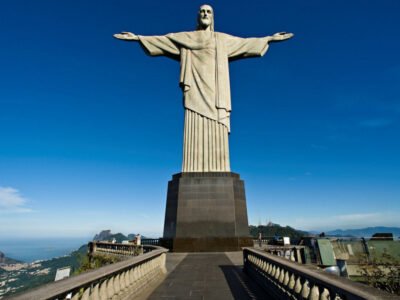 Cristo Redentor atinge 'recorde histórico' com 20 mil visitantes em um dia