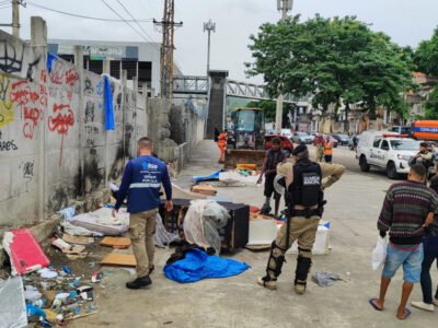 Espaço público na Mangueira é desobstruído pela Seop