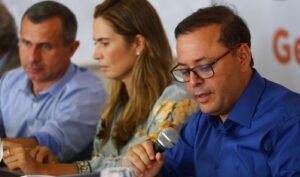 Encontro de Gestores em Niterói Rodrigo Neves e Isabel Swan reúnem equipe e traçam Plano de Metas para 100 dias | Divulgação/Prefeitura de Niterói/Alex Ramos