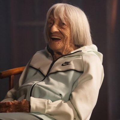 Ginasta Agnes Keleti, campeã olímpica e sobrevivente do Holocausto, morre aos 103 anos