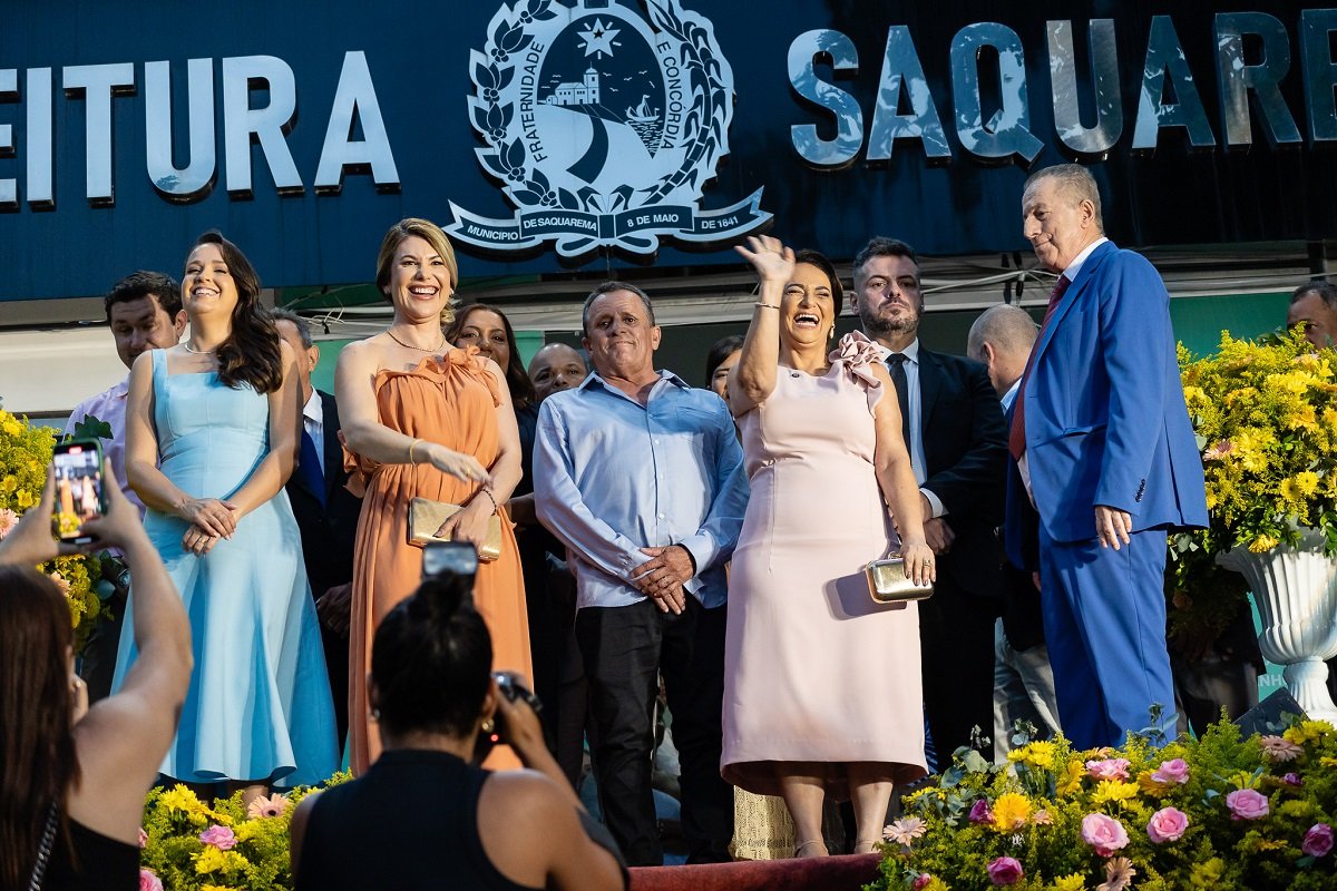 Prefeita Lucimar Vidal e vice Dra. Raquel Oliveira tomam posse em Saquarema