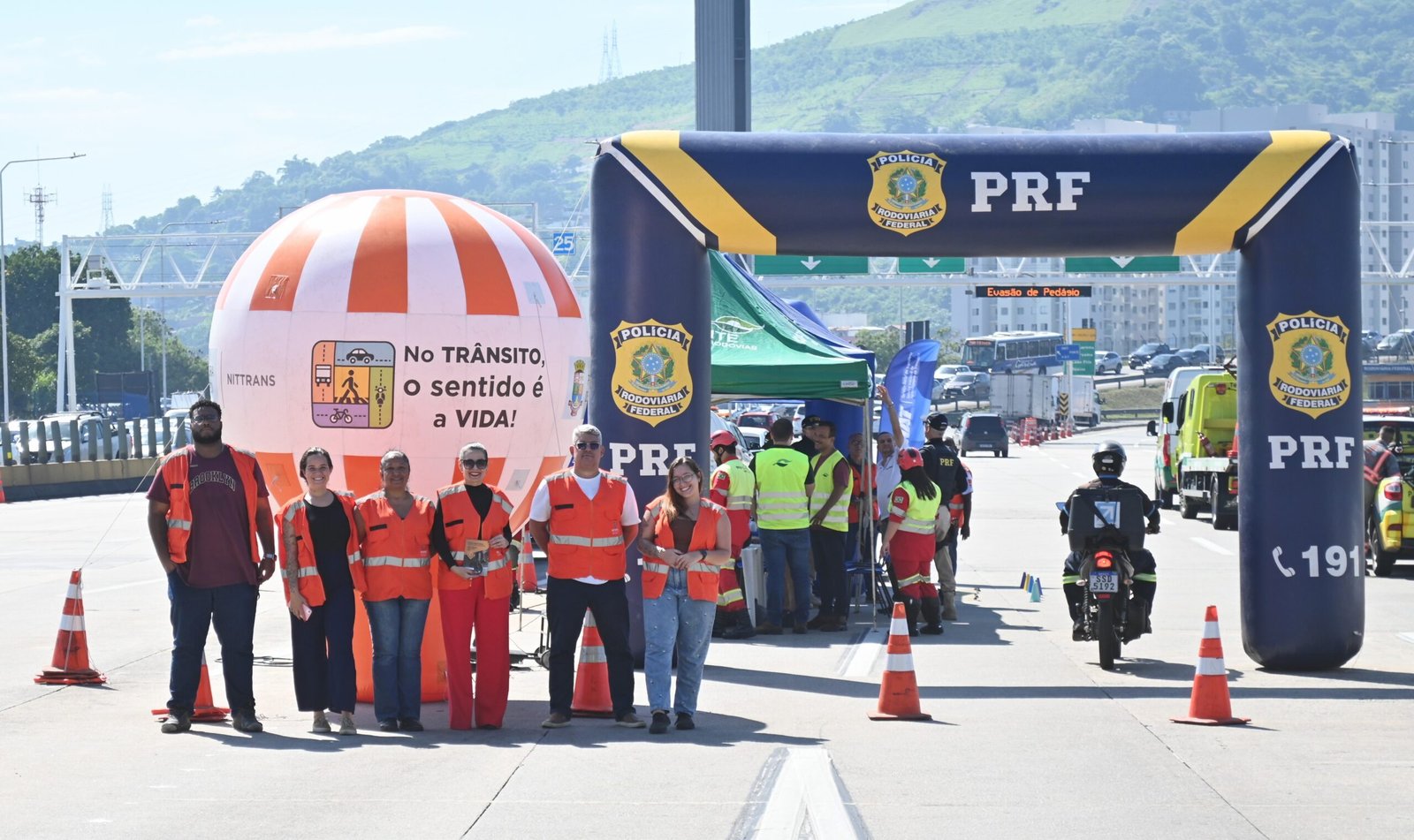 NitTrans e PRF promovem educação e fiscalização para motociclistas em Niterói