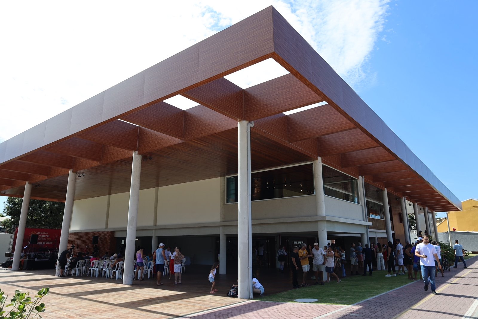 Niterói: Centro Eco Cultural Sueli Pontes reabre com programação de verão